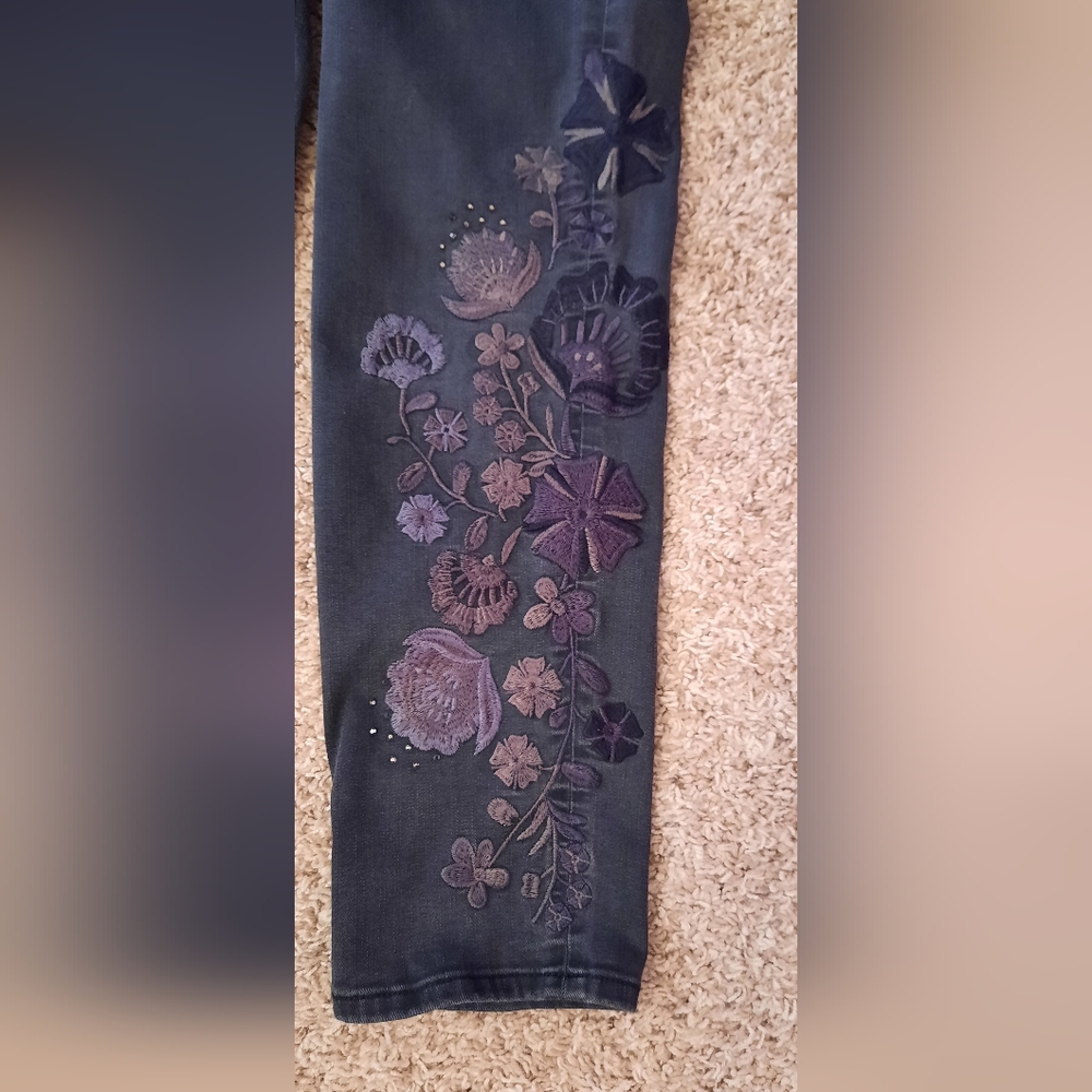 Chico's Faded Black  Floral Embroidered Jean - Picture 3 of 9